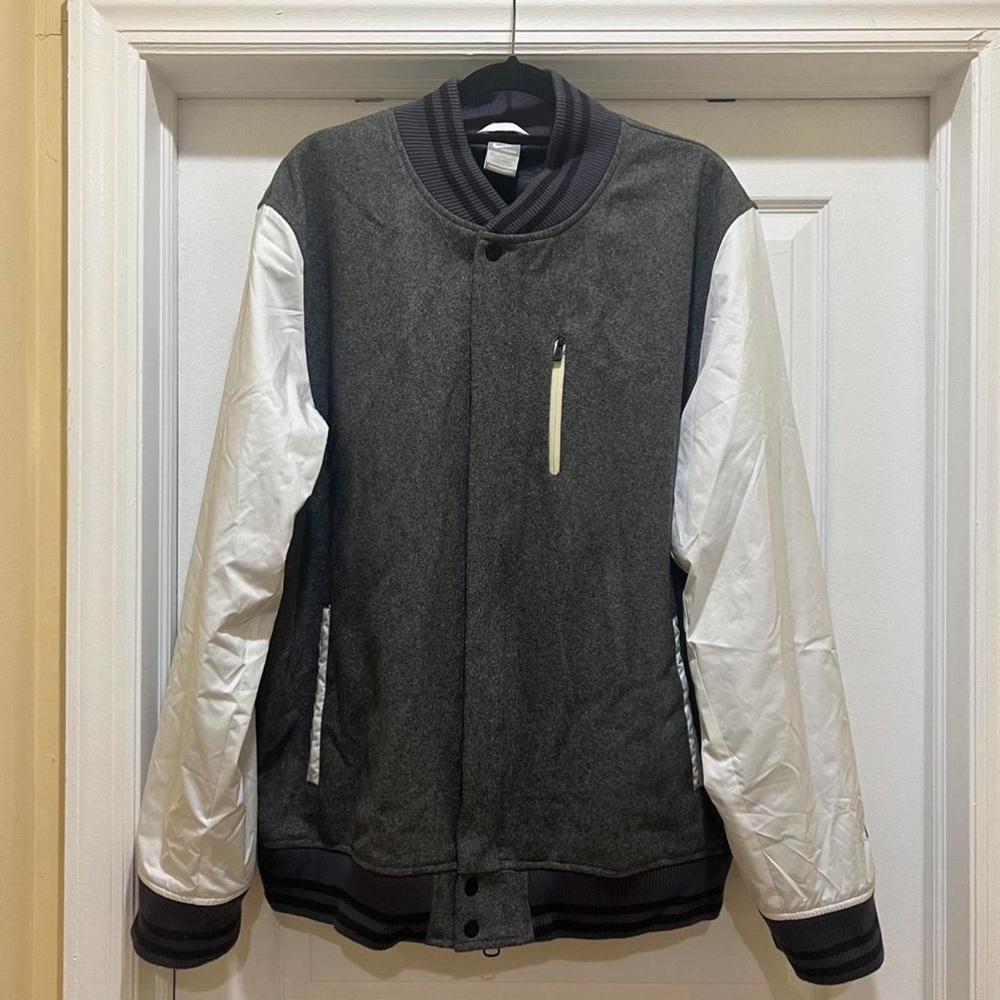 Nike varsity destroyer jacket size 2xl

Worn a few times, like new